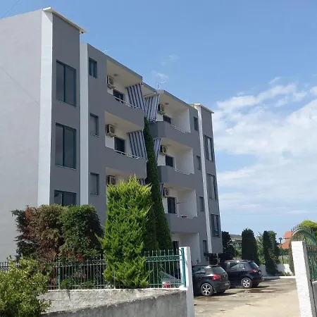 Vellezerit Celaj